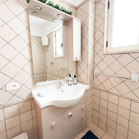 Casa Nicole Апартаменти *